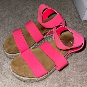 STEVE MADDEN • Women’s “Kimmie” Hot Pink Platform Espadrille Sandal, Size 6